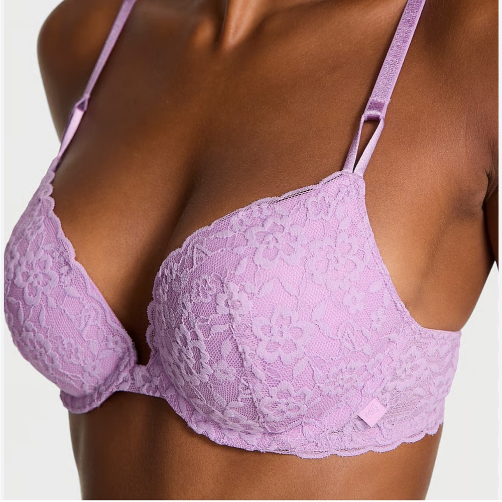 VICTORIA'S SECRET
Sexy Tee Sophia Lace Push-Up Bra